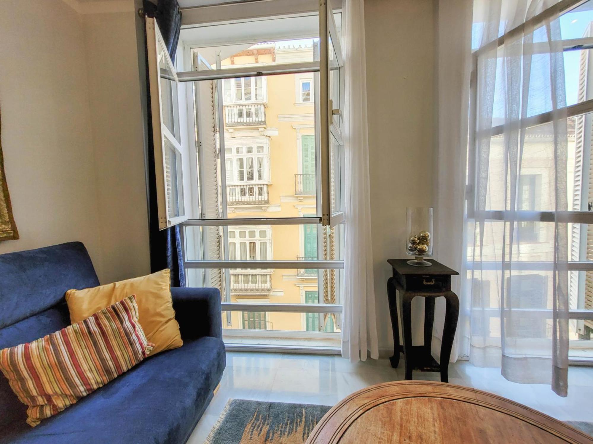 Verano - Old Town - Carmen Thyssen Apartment